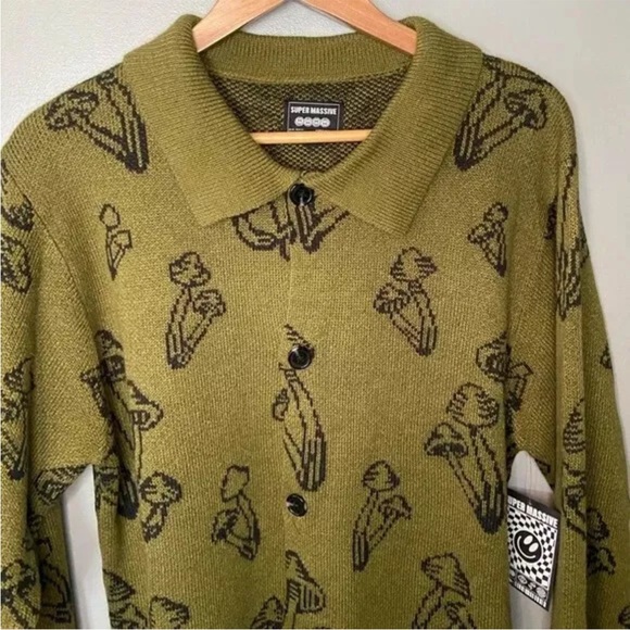 Men’s Super Massive Green Mushroom Sweater- Medium new w/tags - Picture 3 of 6